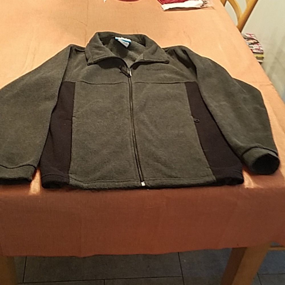 Boy"s Columbia fleece jacket